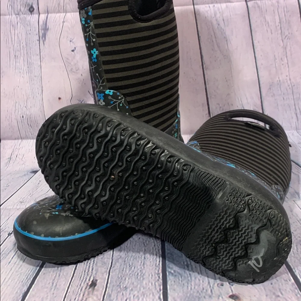 Bogs Youth Waterproof Pull On Boots Floral & Striped Black Blue Size 6 Thermal